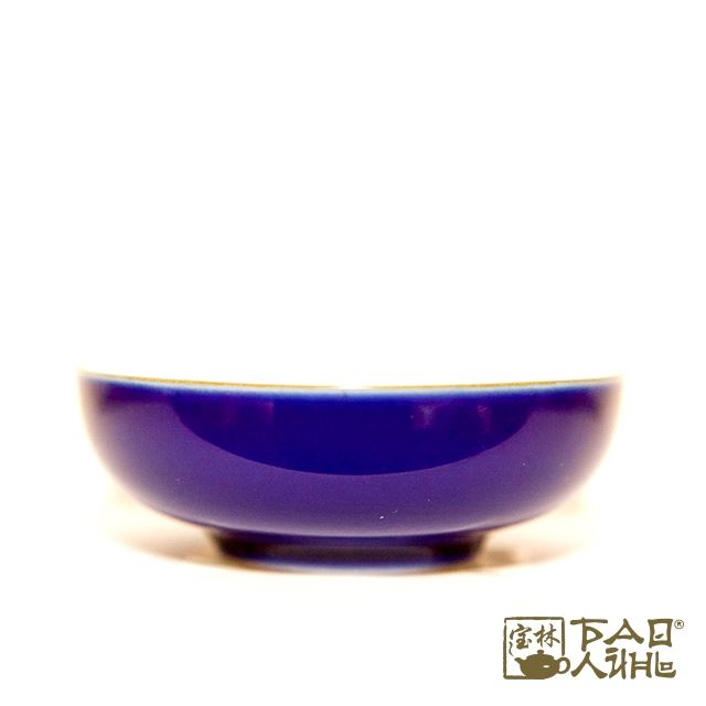Чашка синяя с рисунком (фарфор)